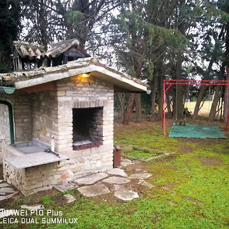 Con Piscina Villa Assisi