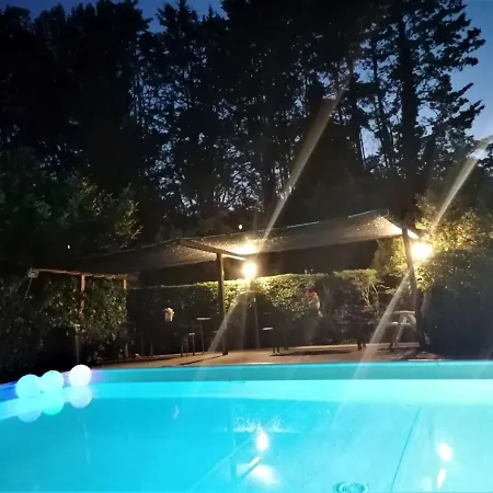 Con Piscina Villa Assisi