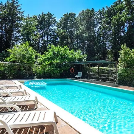 فيلة Con Piscina أسيسي